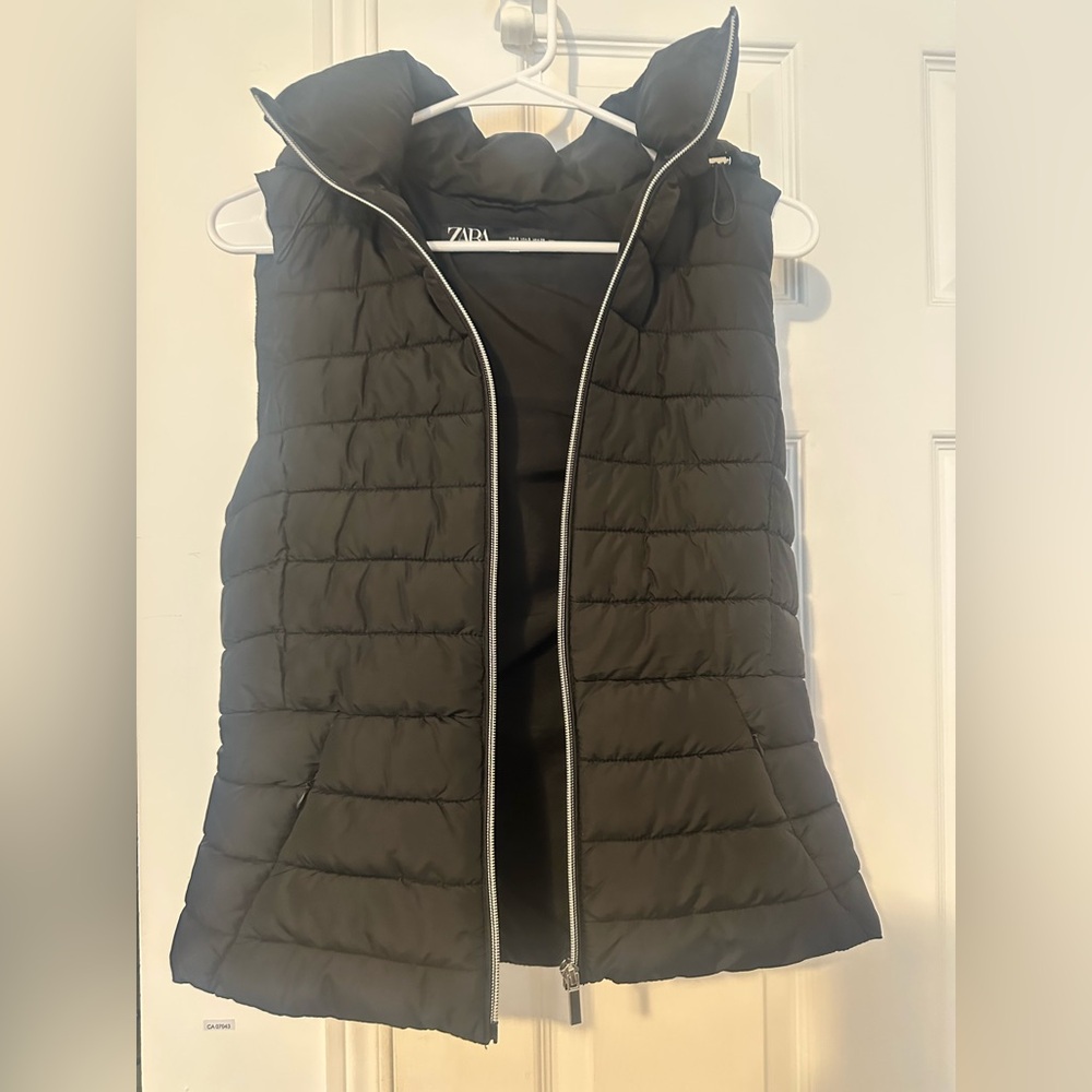 Zara Women's Quilted Black Vest with removable hood